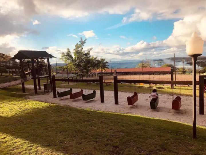 Gravata Flat No Condominio Monte Castelo Melhor Localizacao , Wi-Fi, Sky E Ar ภายนอก รูปภาพ